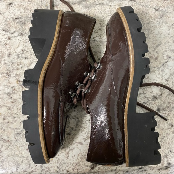 Donald J Pliner evans Oxfords, Dark Brown
Crinkle Patent lace up
Loafers sz 6M - Picture 11 of 15
